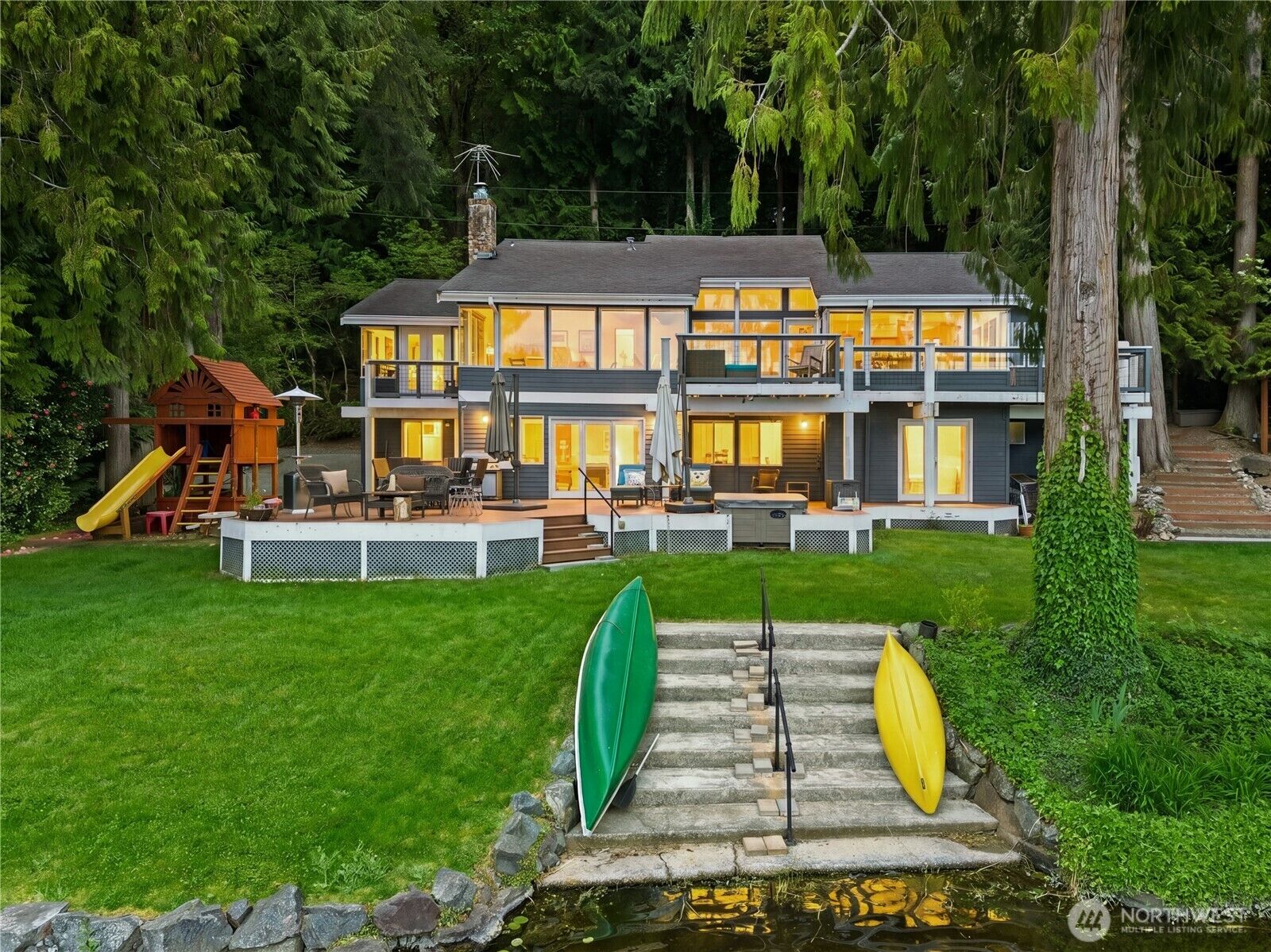 Property Photo:  3459 E Ames Lake Lane NE  WA 98053 