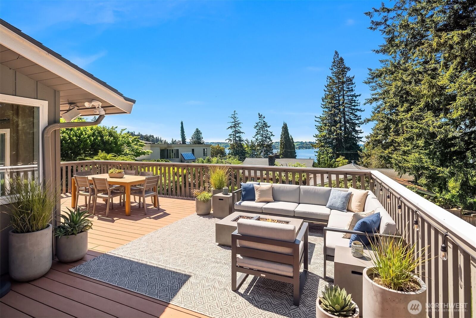 Property Photo:  9419 NE 5th Street  WA 98004 
