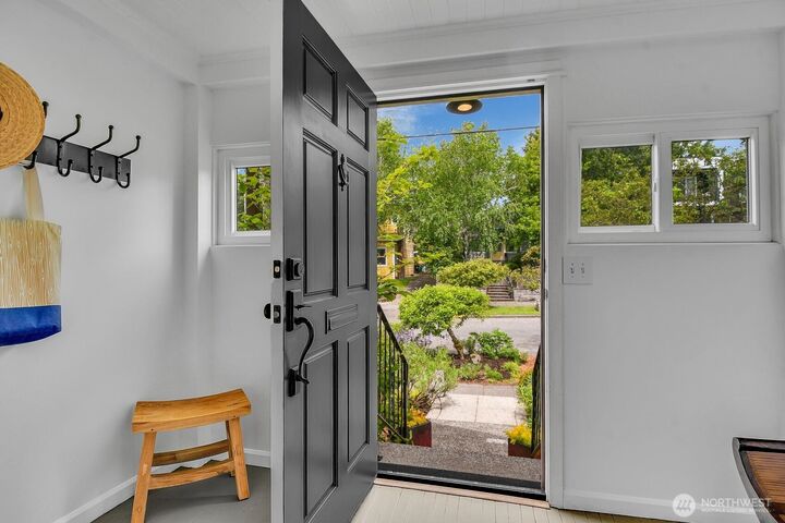 Property Photo:  511 N 82nd Street  WA 98103 