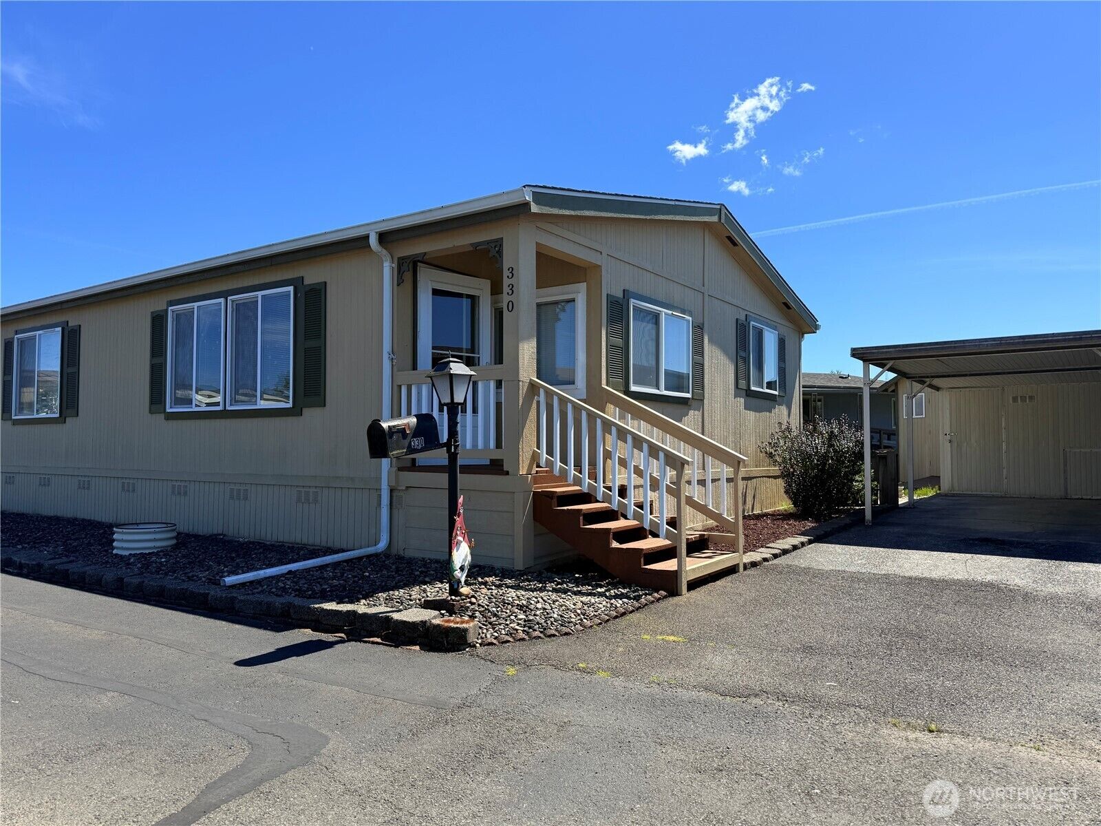 Property Photo:  330  Carefree Circle  WA 98520 