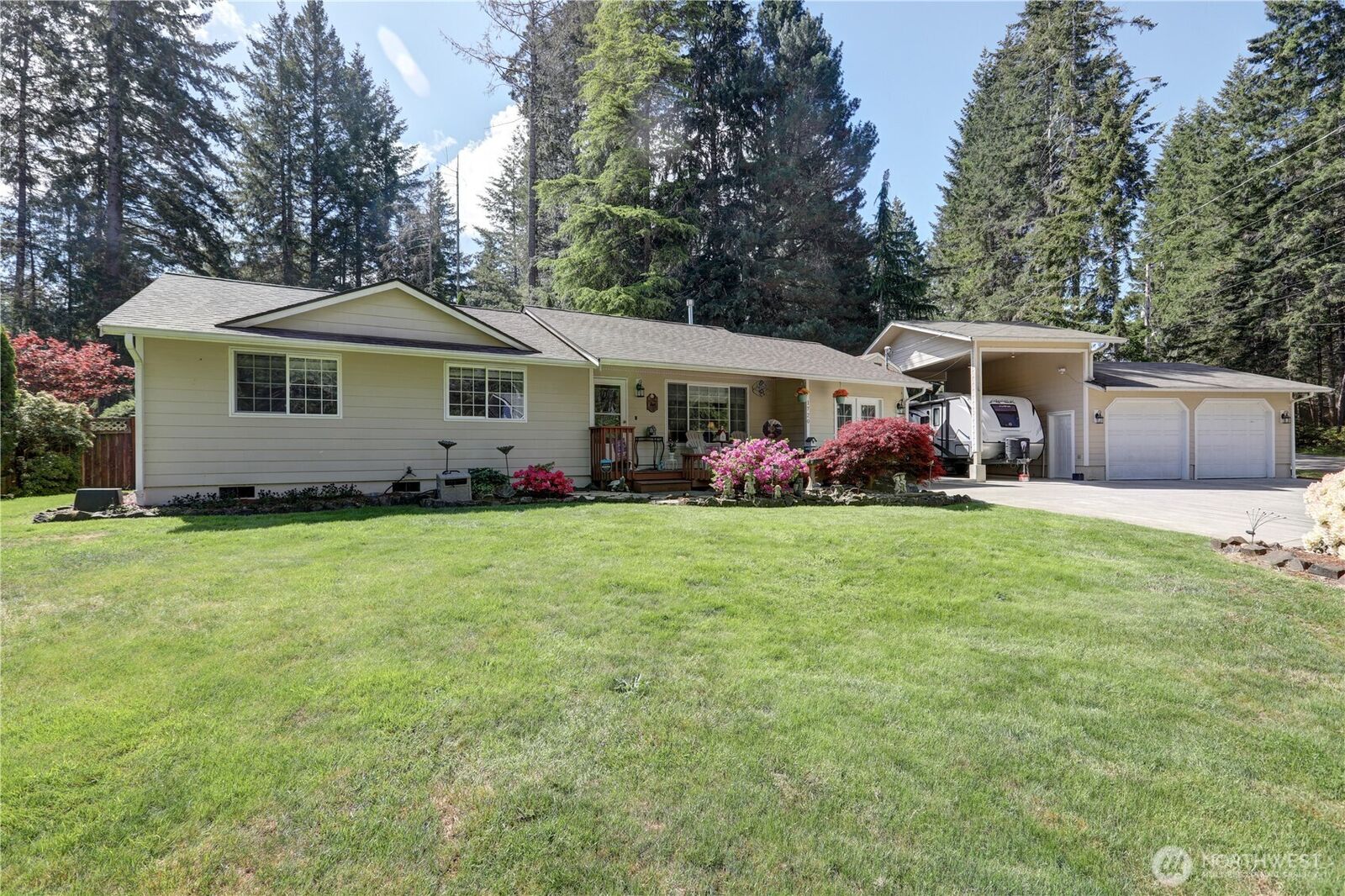 Property Photo:  1720 E Saint Andrews Drive N  WA 98584 