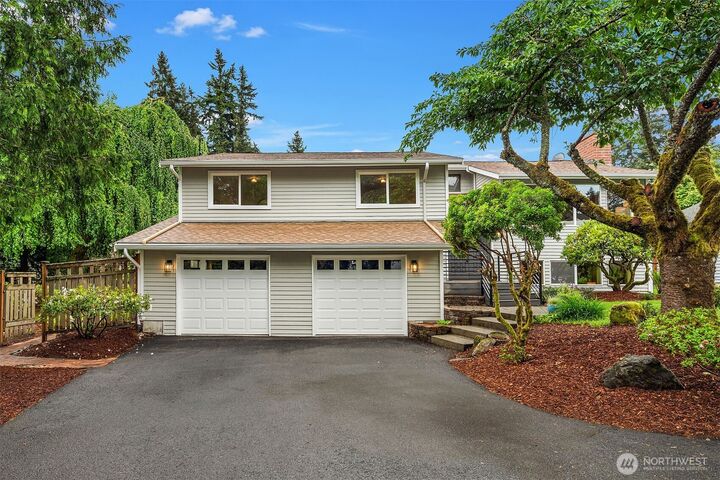 Property Photo:  11831 SE 87th Street  WA 98056 