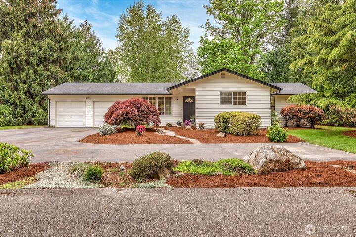 Property Photo: 13232 36th Avenue W WA 98087