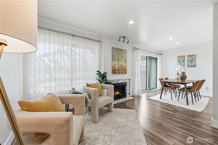 Property Photo:  11300  1st Avenue NE 322  WA 98125 