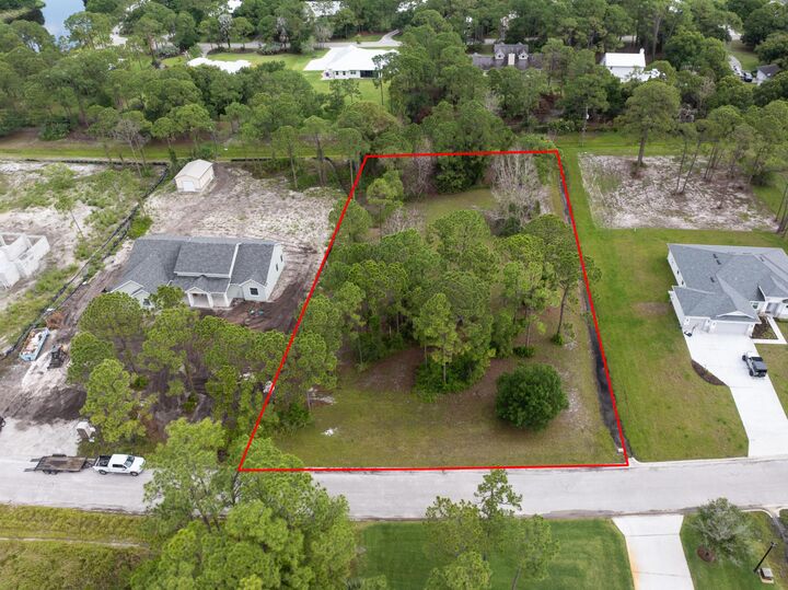 Property Photo:  10638 Sugar Pine Drive  FL 34945 