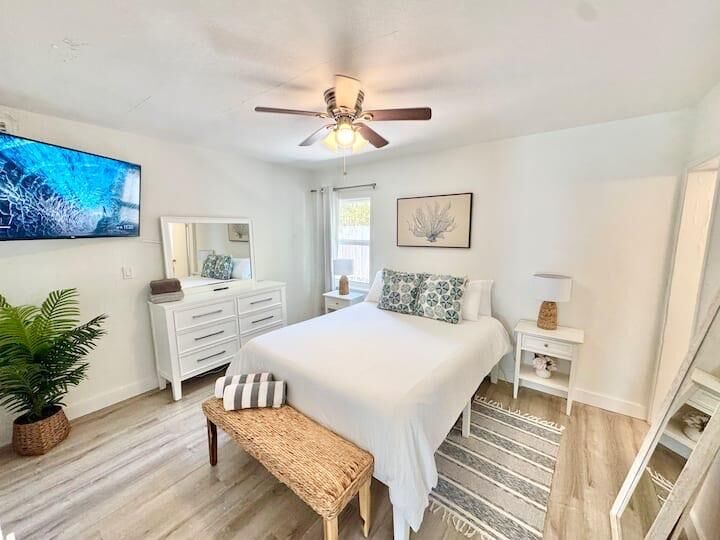 Property Photo:  1130 NE 18th Avenue 2  FL 33304 