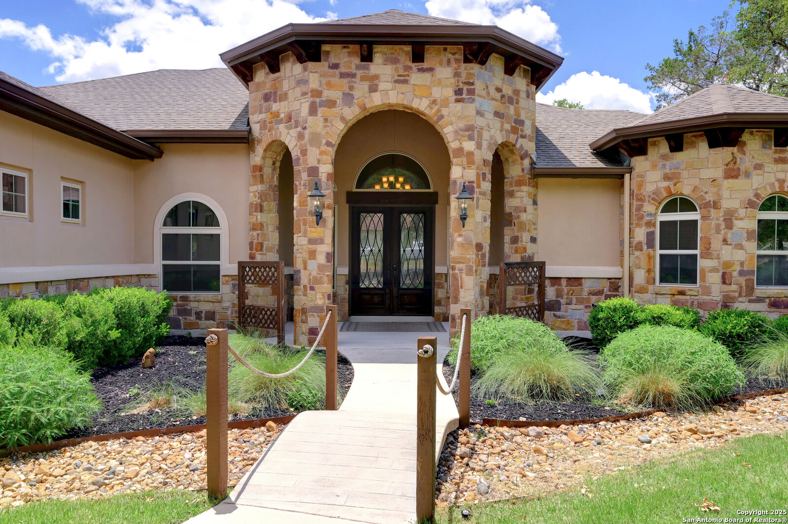 Property Photo:  226 Heavens Way  TX 78260 