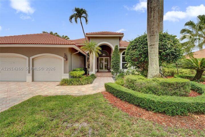 Property Photo:  1640 Island Way  FL 33326 