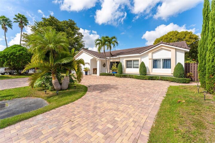 Property Photo:  15325 SW 54th Ter  FL 33185 