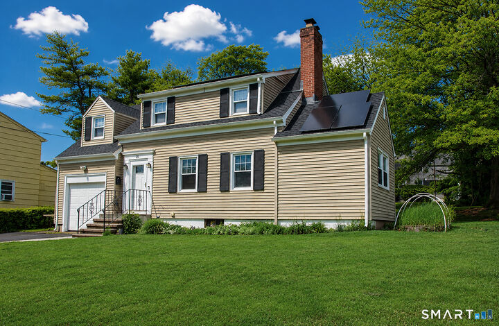 Property Photo:  21 Ruby Street  CT 06515 