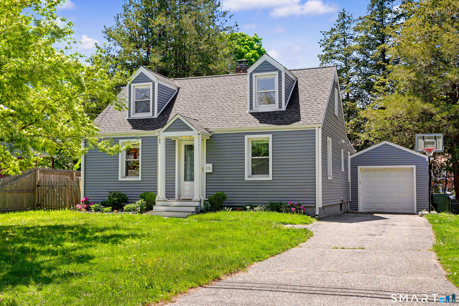 Property Photo:  175 School Street  CT 06824 
