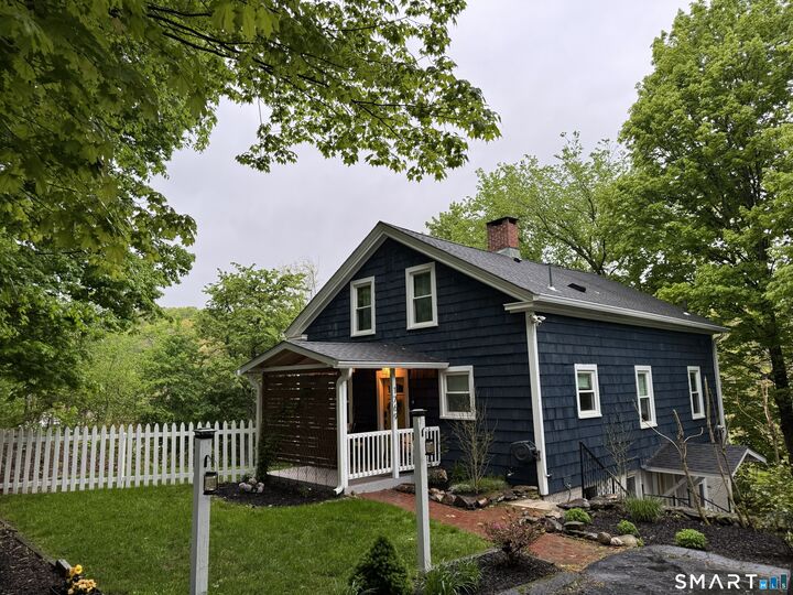 Property Photo:  1769 Watertown Avenue  CT 06708 