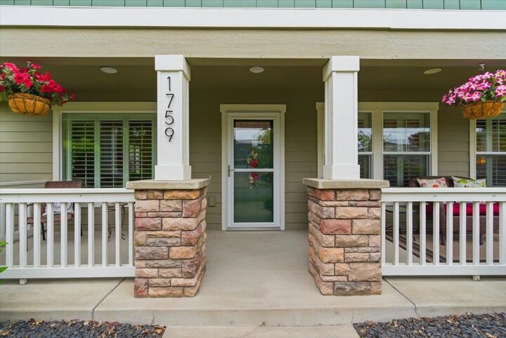 Property Photo:  1759 N Wolfe Penn St  WA 99019 