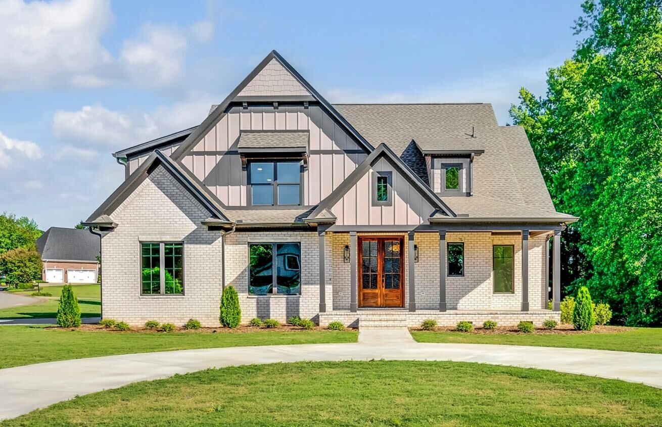 Property Photo: 354 S Monterey Drive SC 29369