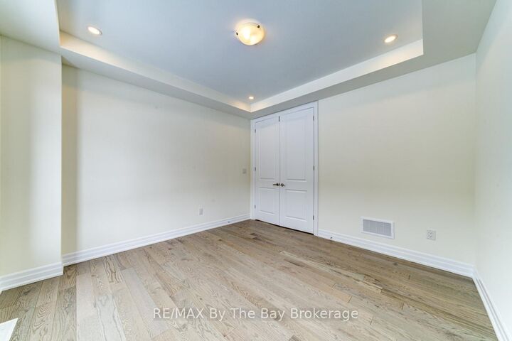 Property Photo: 182 Mapleside Drive ON L9Z 0L4