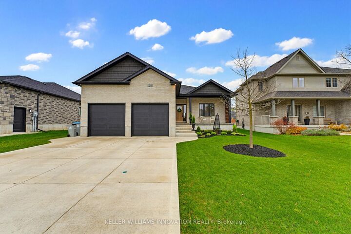 Property Photo: 24 Gilmer Crescent ON N4W 0H2