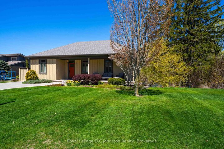 Property Photo: 290 Saugeen Street ON N0H 2L0