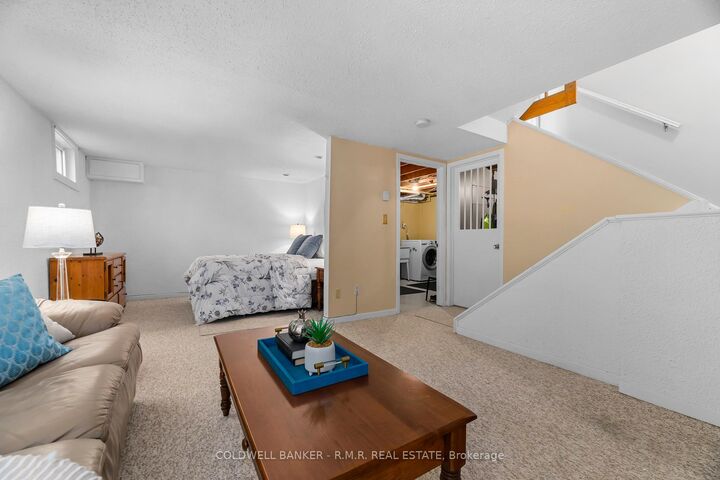 Property Photo:  373 D'Arcy Street 5  ON K9A 4A6 