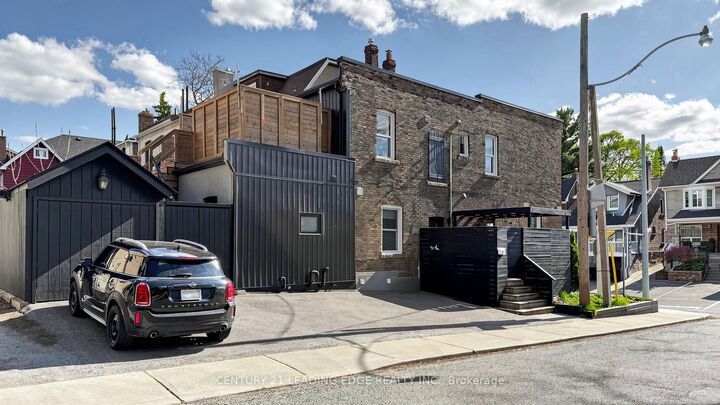Property Photo: 679 Woodbine Avenue E 2nd Flr ON M4E 2J3