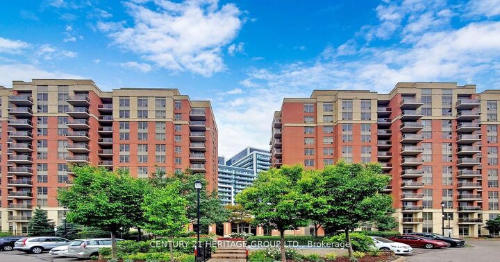 Property Photo: 73 King William Crescent Lph6 ON L4B 0C2