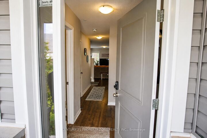 Property Photo: 60 Canterbury Drive 12 ON L2P 0E7