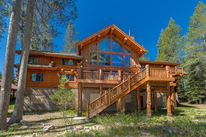 Property Photo:  11575 Zermatt Drive  CA 96161 