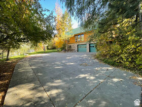 Property Photo:  187 N Waterhole Way E  UT 84029 