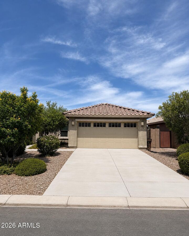 Property Photo: 920 W Lowell Drive AZ 85140