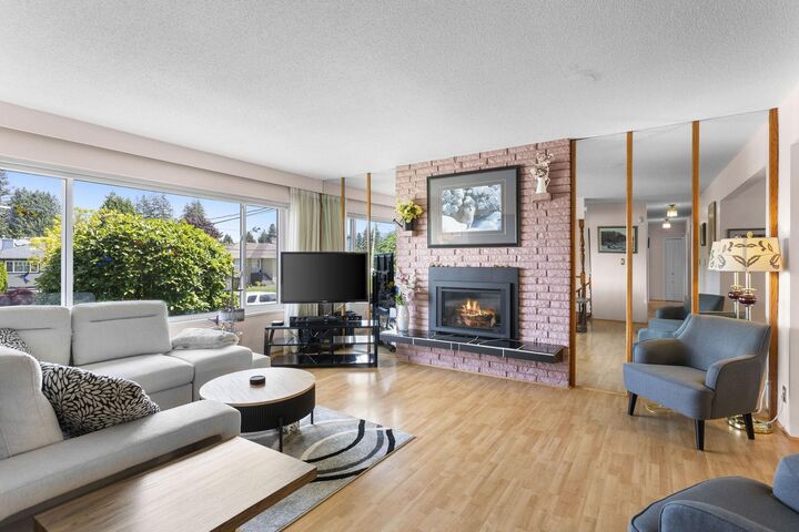 Property Photo:  944 Porter Street  BC V3J 5C2 