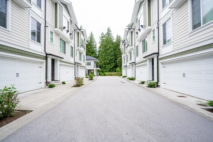 Property Photo:  14499 64 Avenue Avenue 7  BC V3S 1X5 