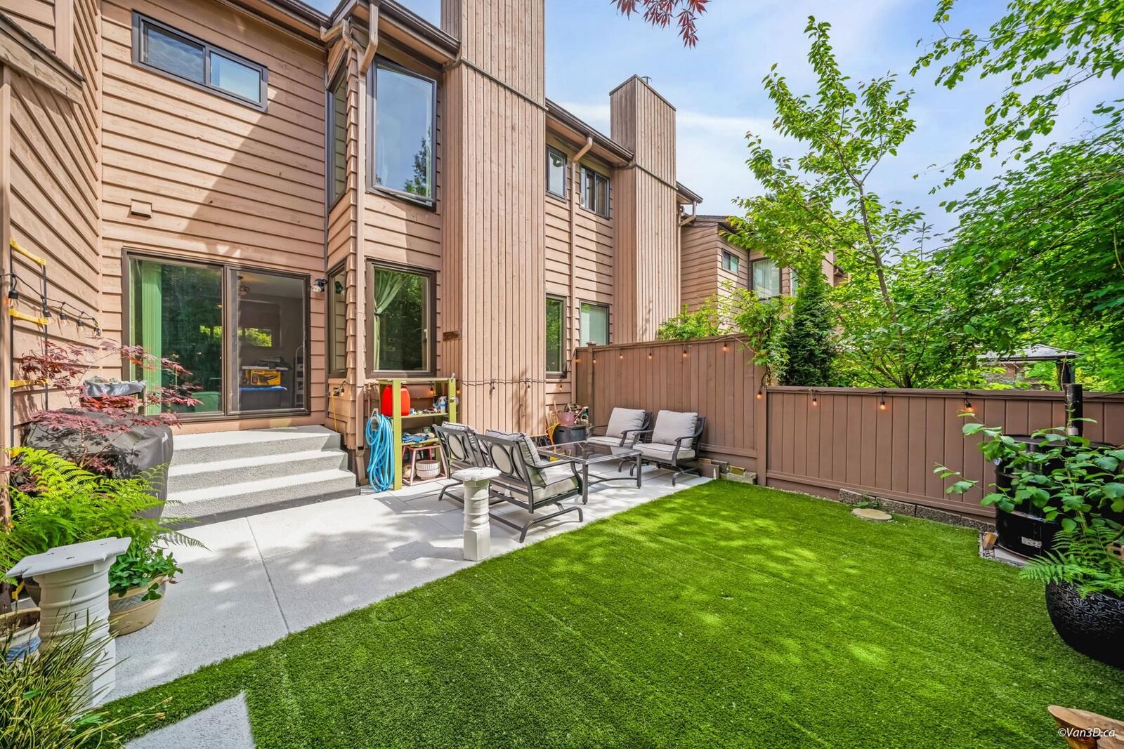 Property Photo: 4253 Birchwood Crescent BC V5G 4E6