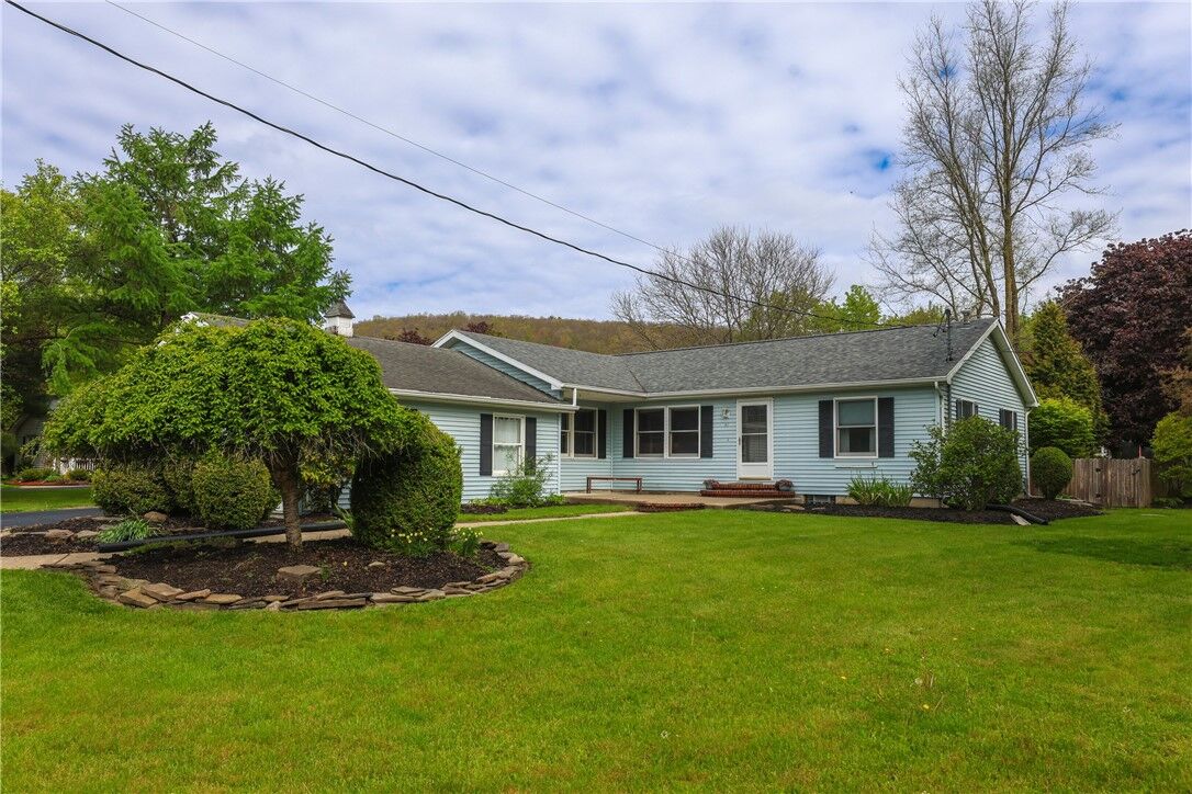 Property Photo:  41 Lloyd Drive  NY 14845 