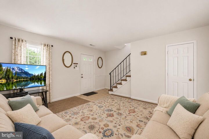 Property Photo:  307 Olde Greenwich Drive  VA 22408 