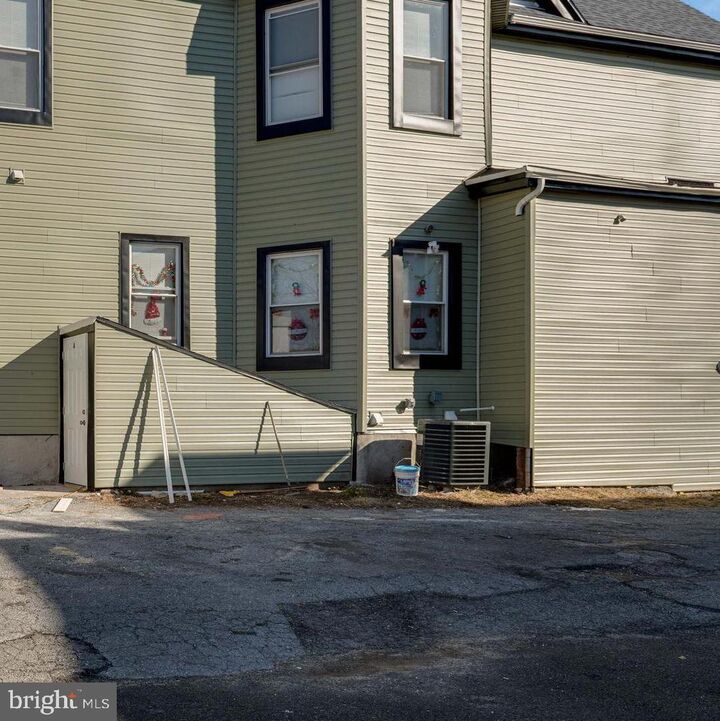 Property Photo:  4906 Harford Road  MD 21214 