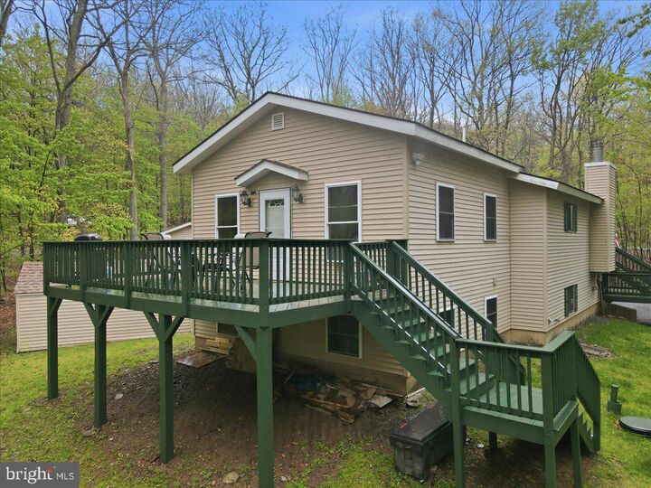 Property Photo: 149 McMichaels Court PA 18360