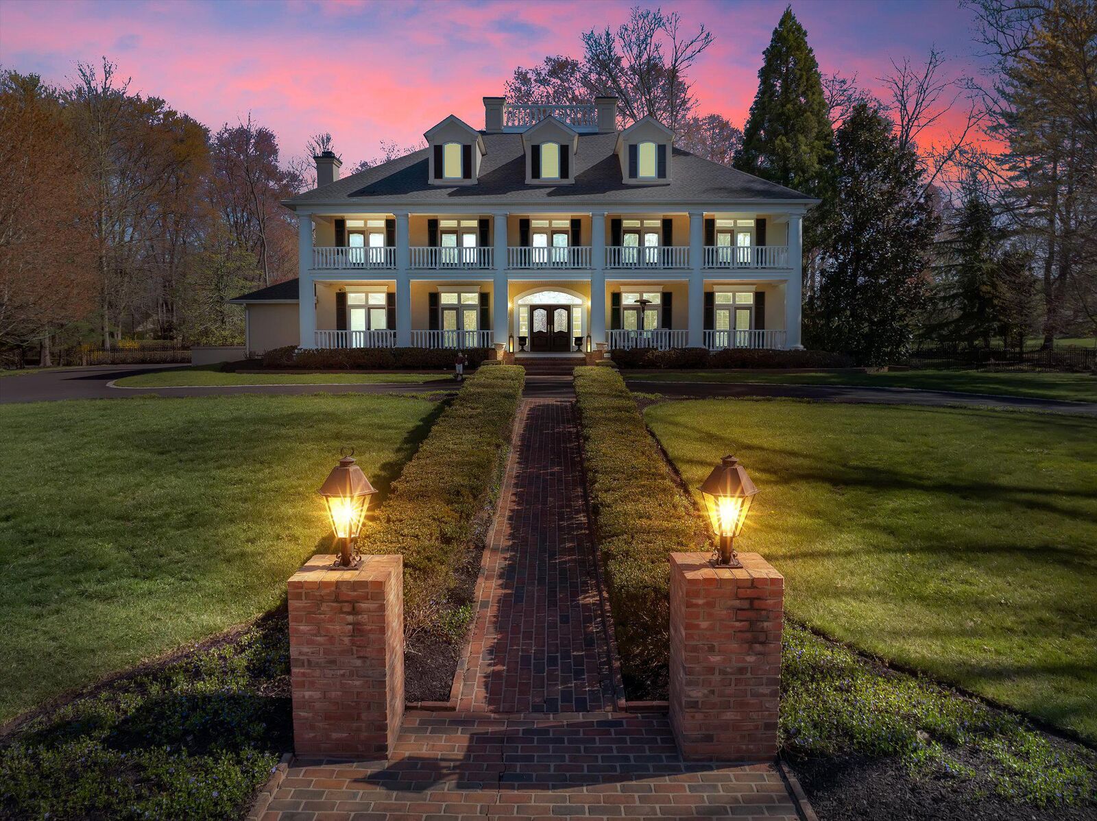 Property Photo:  950 Pennbrooke Lane  PA 19002 