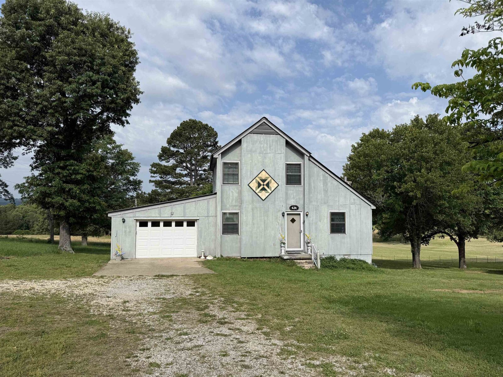 Property Photo:  424 School St  AR 72556 