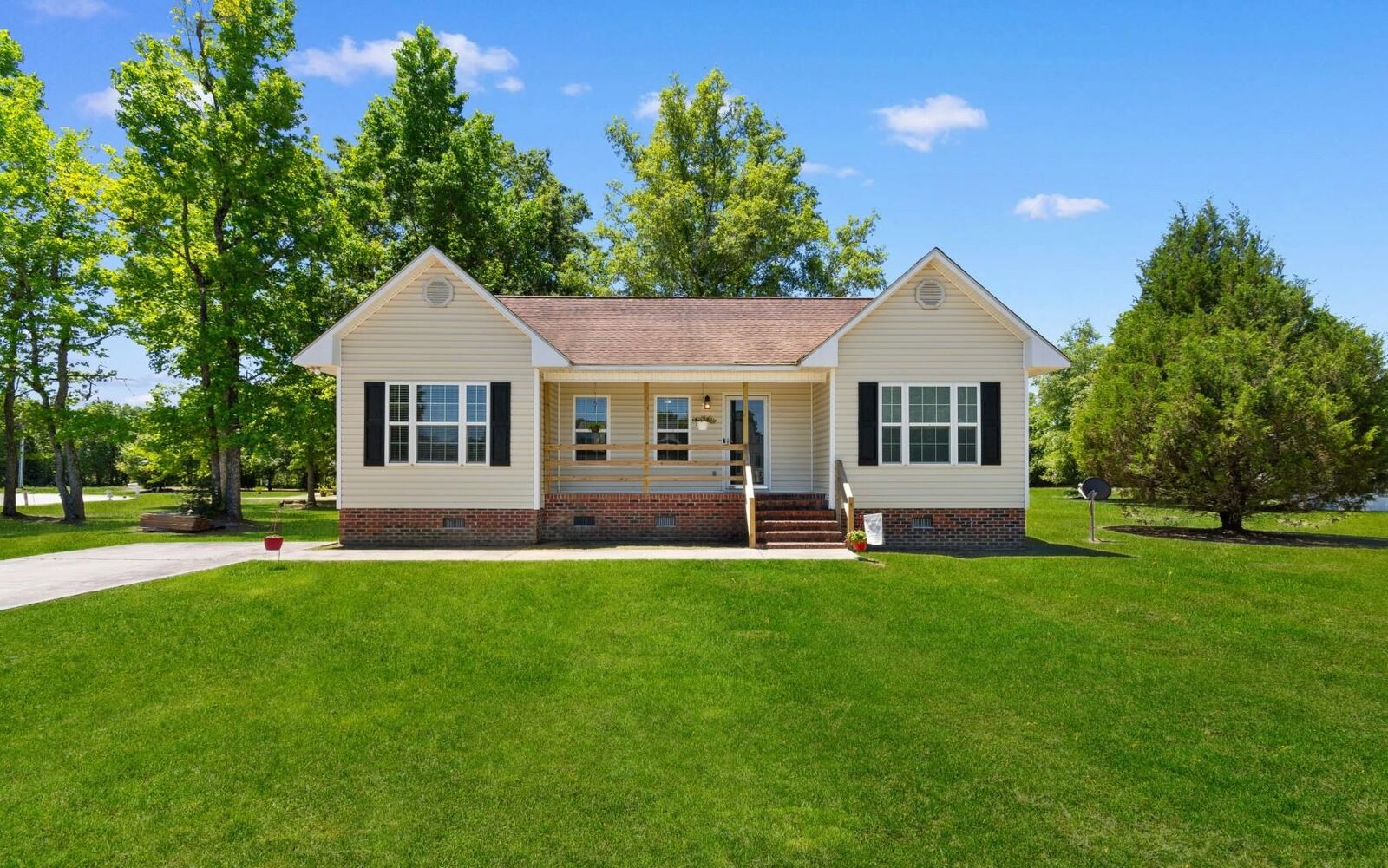 Property Photo:  513 Coleman Ct.  SC 29571 