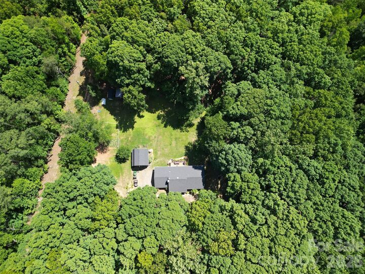 Property Photo:  9309 N Pine Hill Lane  NC 28215 