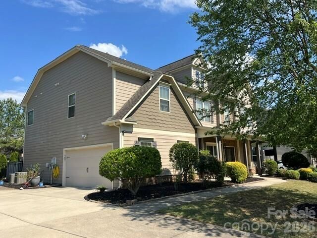 Property Photo:  1711 Laurel Hill Drive  NC 28173 
