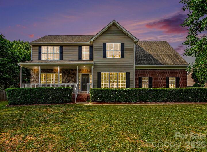 Property Photo:  2715 Thornburg Court  NC 28110 