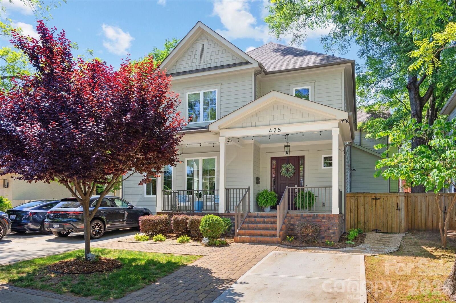 Property Photo:  425 Pecan Avenue  NC 28204 