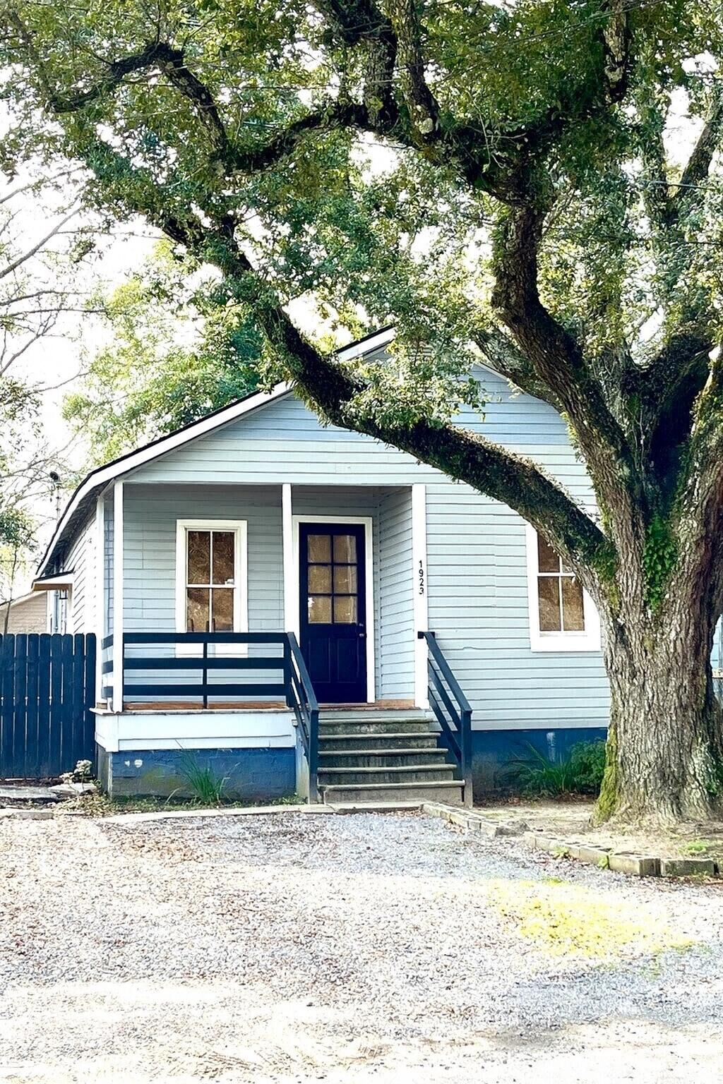Property Photo:  1923 Quitman Street  SC 29405 