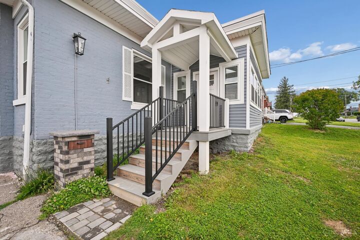 Property Photo: 6815 Montgomery Road OH 45236