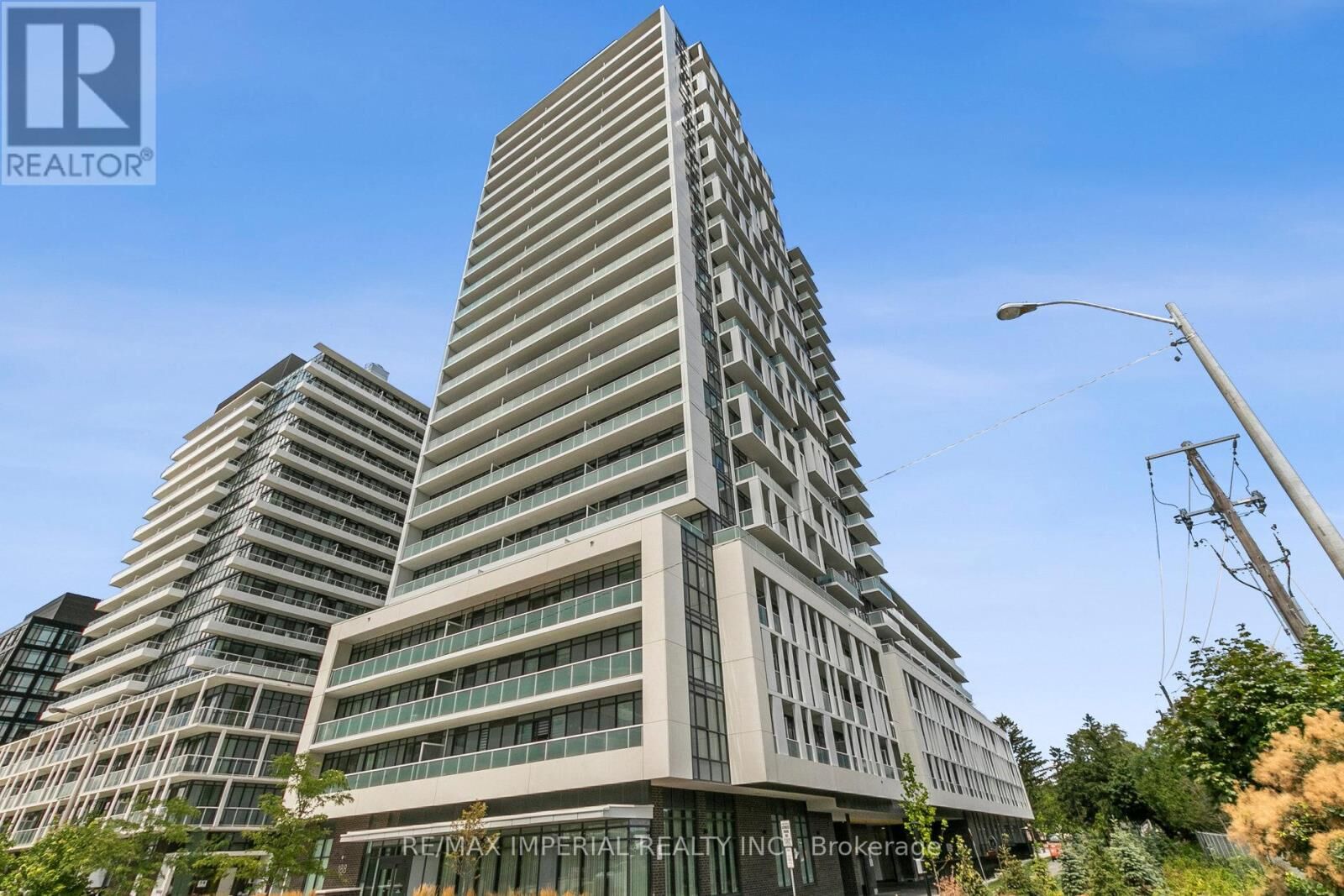 Property Photo: 188 Fairview Mall Drive 722 ON M2J 0H7