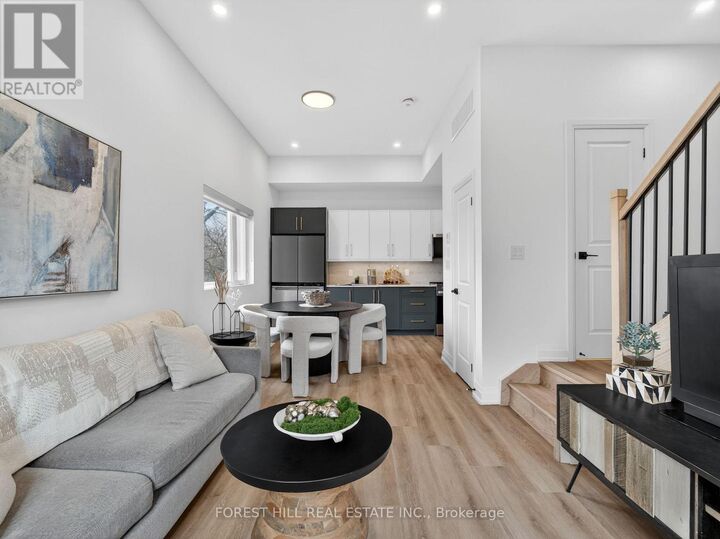 Property Photo: 5 Hopperton Drive C ON M2L 2S5