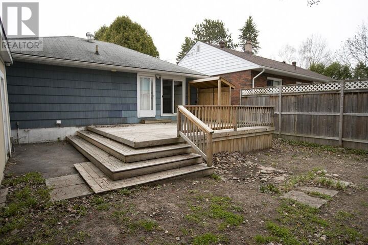 Property Photo:  85 Shannon Rd  ON P6A 4J6 