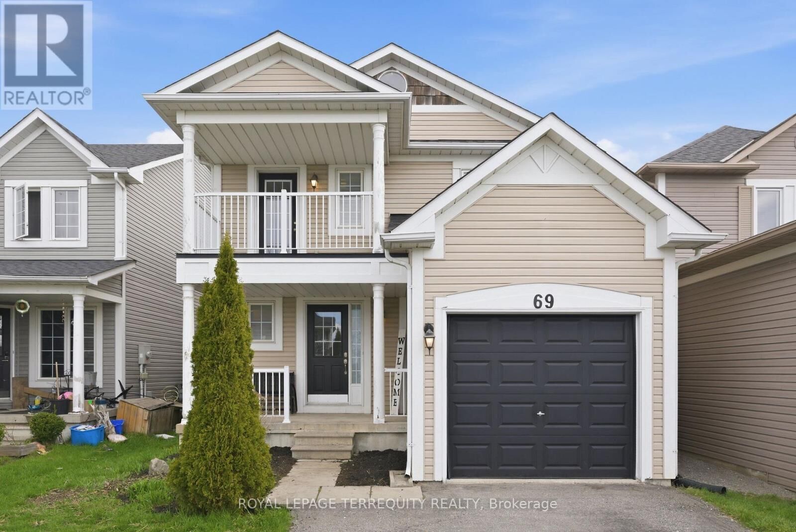 Property Photo:  69 Hammond Street  ON L1C 5E6 