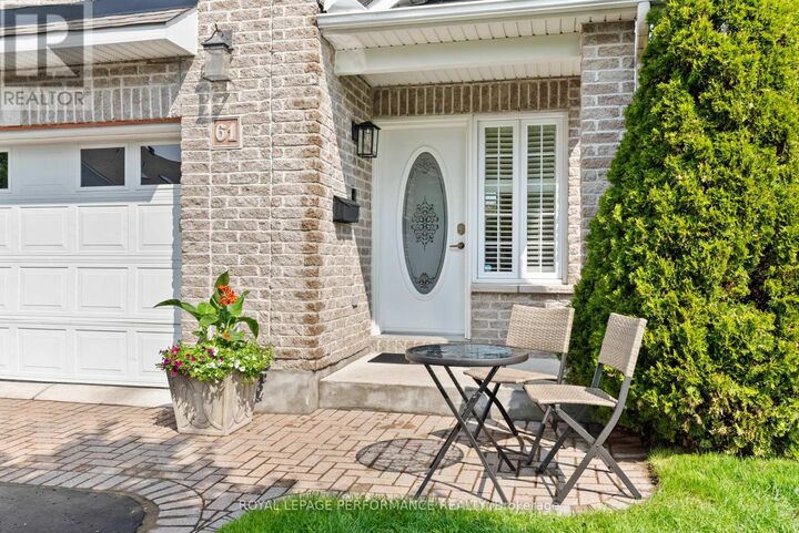 Property Photo:  61 Callaway Court  ON K1C 7S4 