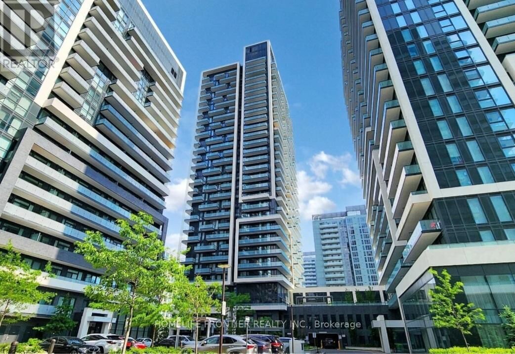 Property Photo: 105 Oneida Crescent 504 ON L4B 0H6